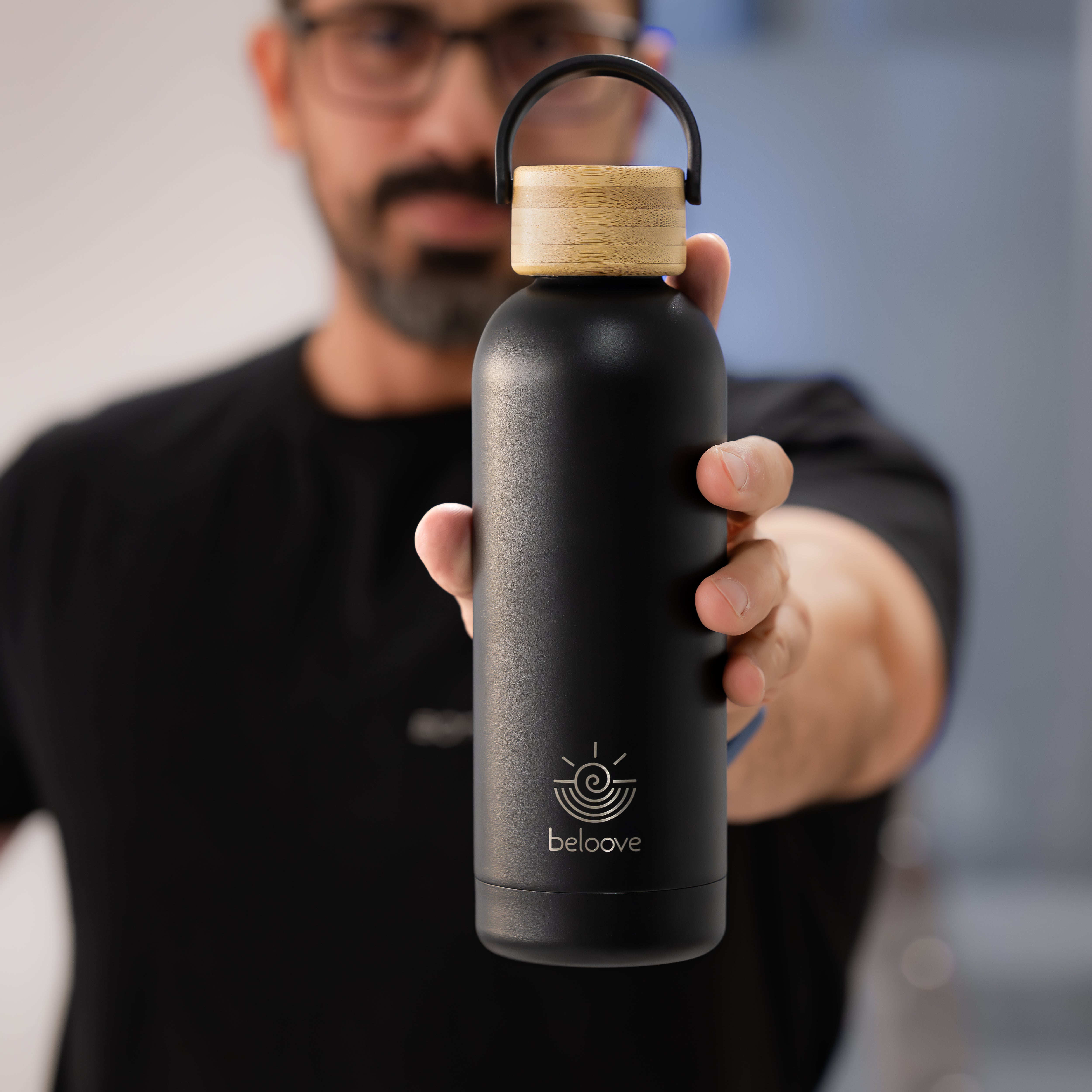 beloove™ Trinkflasche Edelstahl BPA-frei - Doppelwandige Thermosflasche, auslaufsicher.