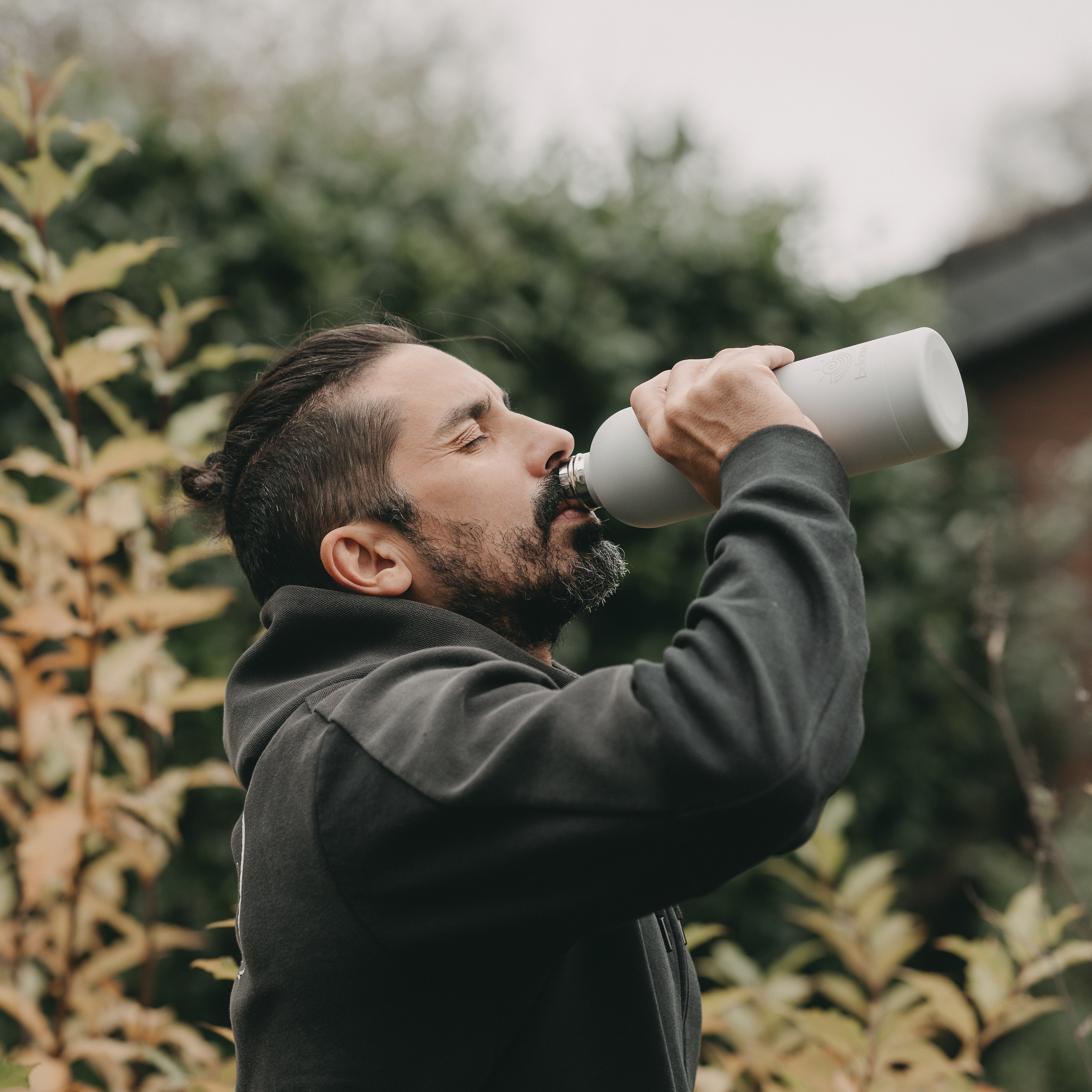beloove™ Trinkflasche Edelstahl BPA-frei - Doppelwandige Thermosflasche, auslaufsicher.
