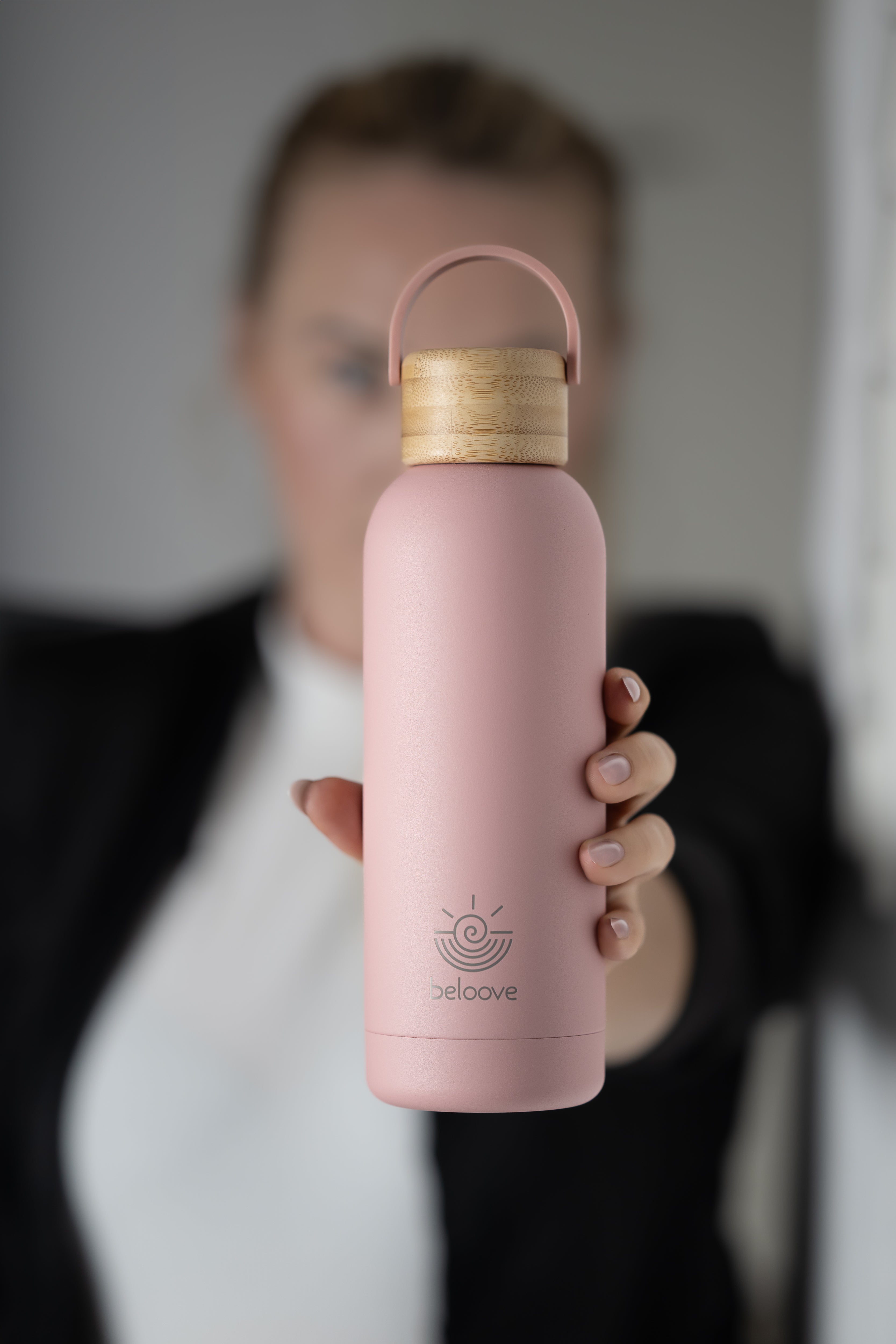 beloove™ Trinkflasche Edelstahl BPA-frei - Doppelwandige Thermosflasche, auslaufsicher.